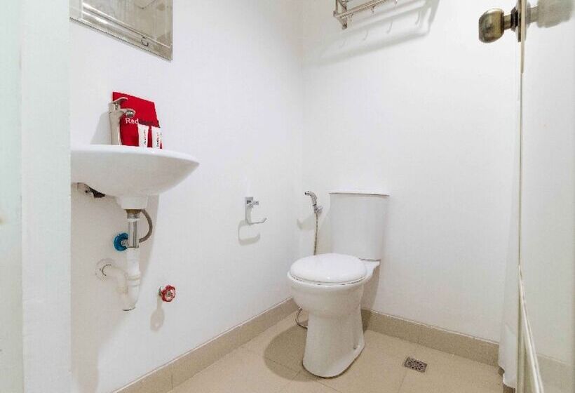Hotel Reddoorz Plus At Banawe Quezon City