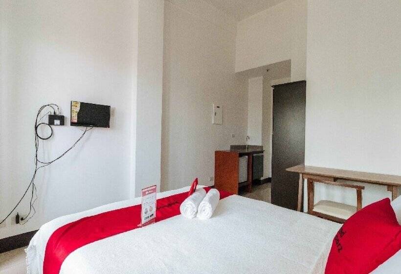 Hotel Reddoorz Plus At Banawe Quezon City