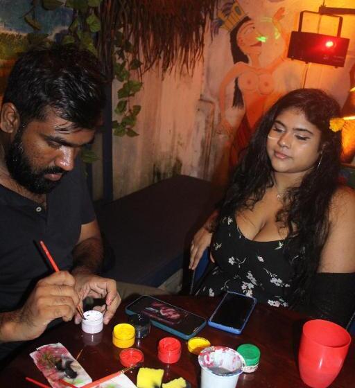 Seconds Hostel   Colombo