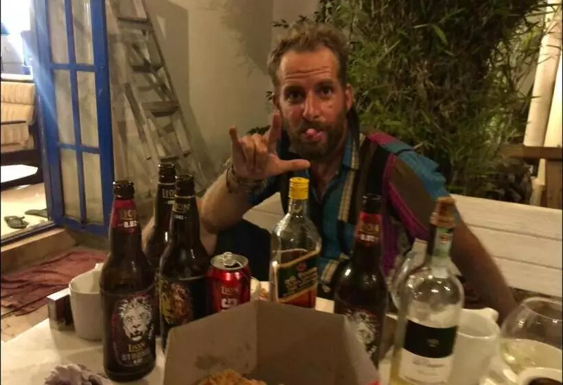 Seconds Hostel   Colombo