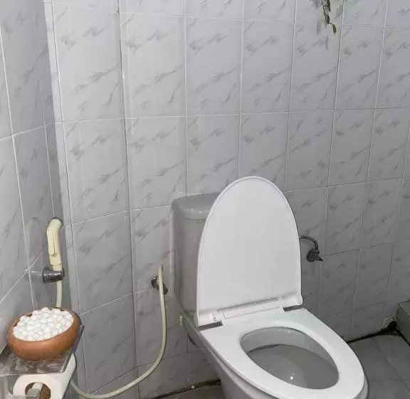 Seconds Hostel   Colombo