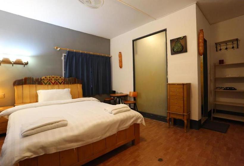 בית מלון כפרי 1m