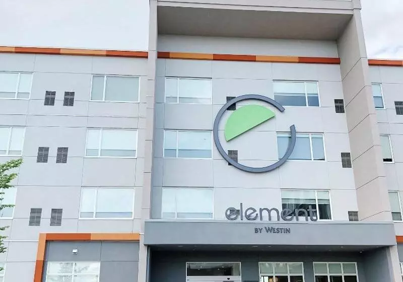 ホテル Element Edmonton West