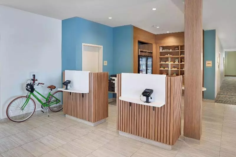 ホテル Element Edmonton West