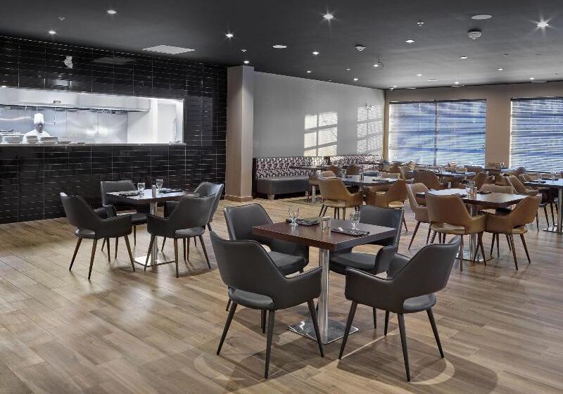 酒店 Element Edmonton West