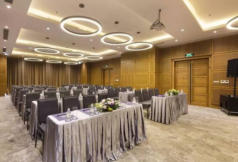 Nagar Hotel Nha Trang