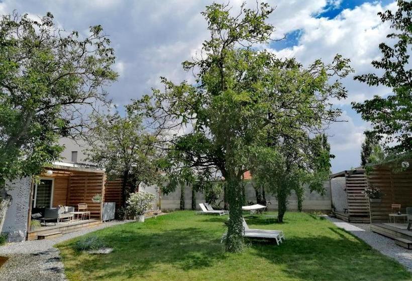 The Parcels Hotel   Adults Only