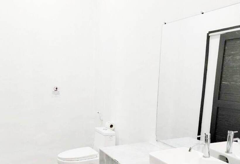 Koh Rong Hill Beach Resort