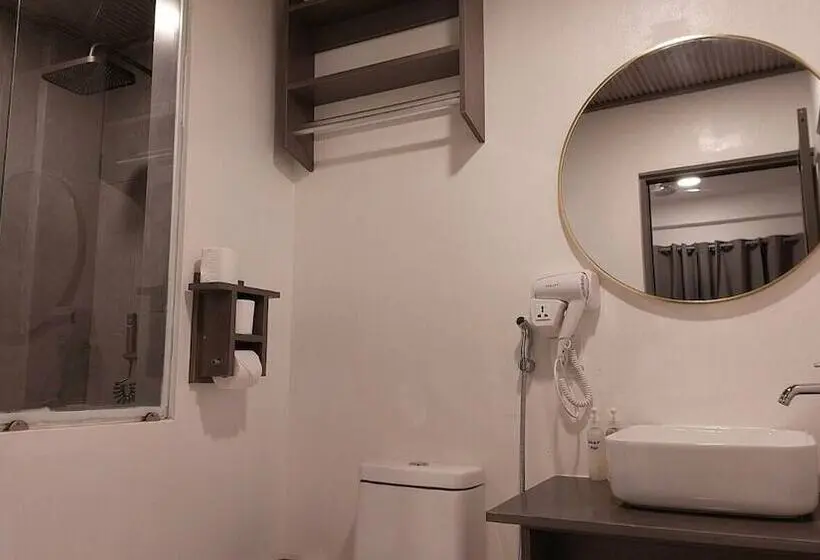 پانسیون Nirili Villa