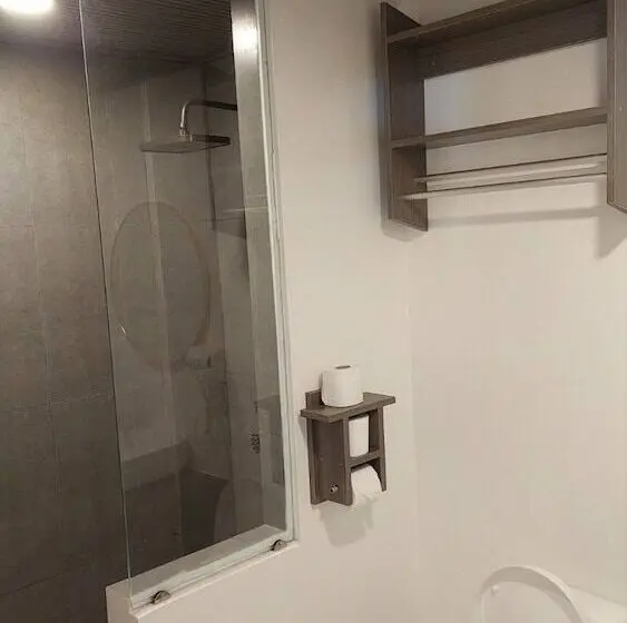 پانسیون Nirili Villa