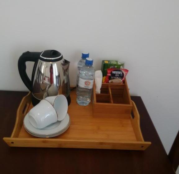 בית מלון כפרי Airport 4 Season Transit