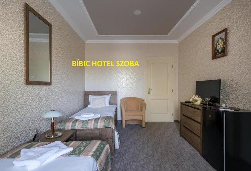 בית מלון כפרי Bíbic és Tüskevár étterem és Horgásztó