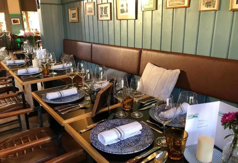 Hafen 17 Hotel Küche Bar