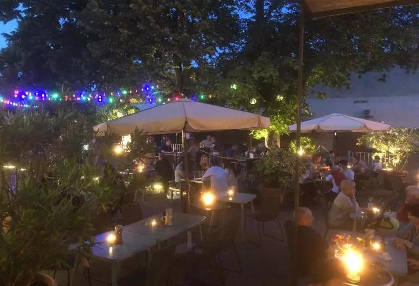 Hafen 17 Hotel Küche Bar