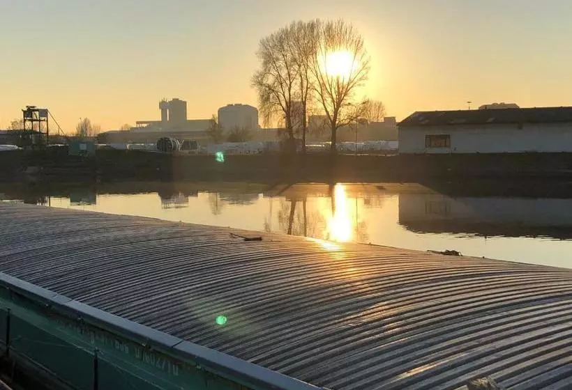 Hafen 17 Hotel Küche Bar