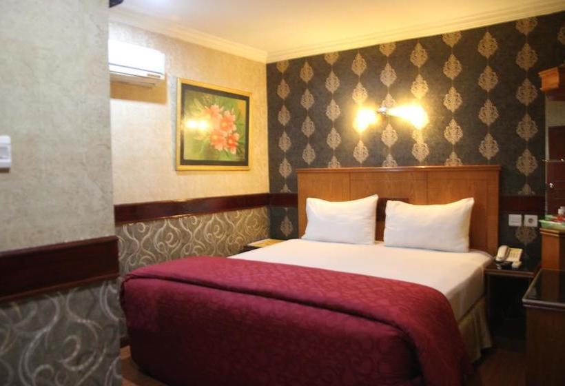 فندق Menara Lexus