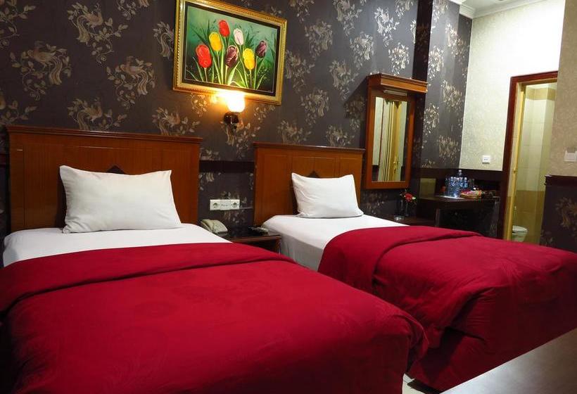 فندق Menara Lexus