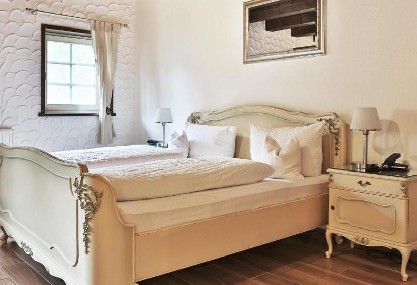 Отель Restaurant Mönchhof