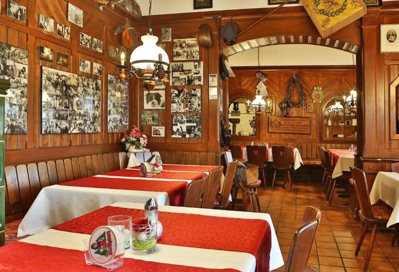 Отель Restaurant Mönchhof
