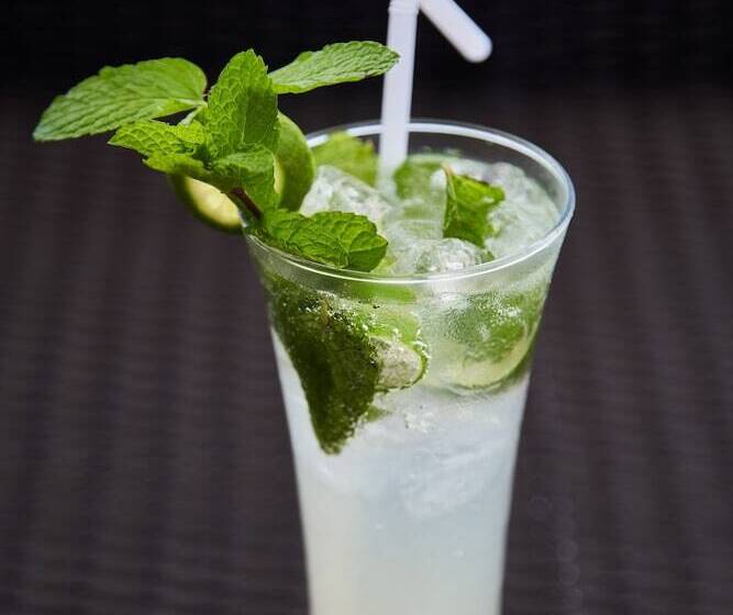 Отель The Acala Shri Sedana