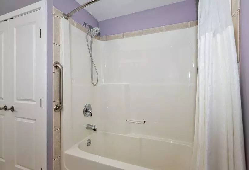 Adela's Bed And Breakfast