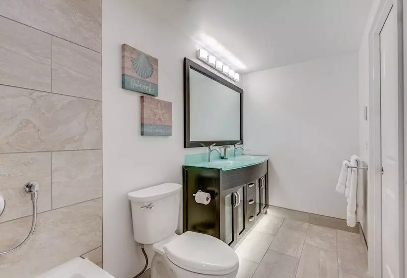 Adela's Bed And Breakfast