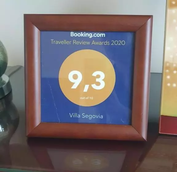 تختخواب و صبحانه Villa Segovia