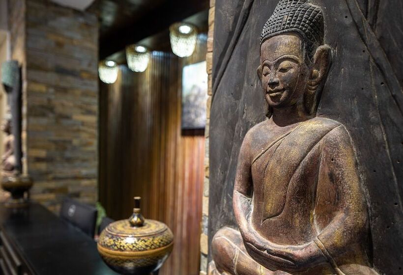 בית מלון כפרי Botum Palace