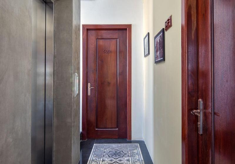 בית מלון כפרי Botum Palace