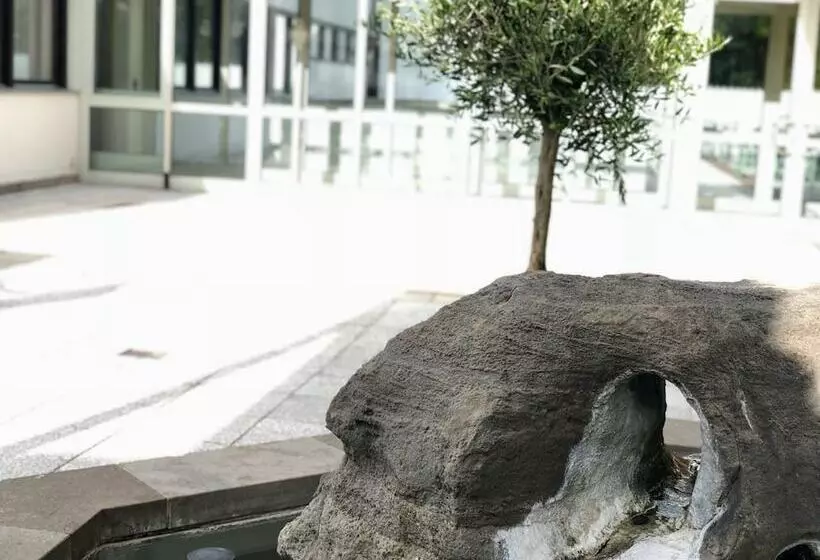 هتل Fontana