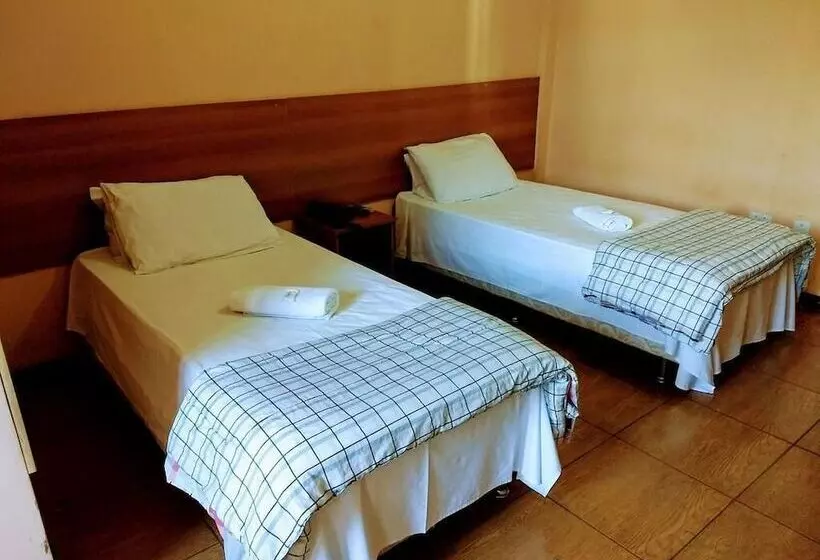 Hotelli Max Mazza