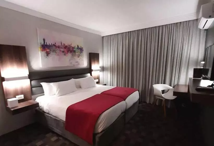 Hotelli Palm Swift Luxury Accommodation