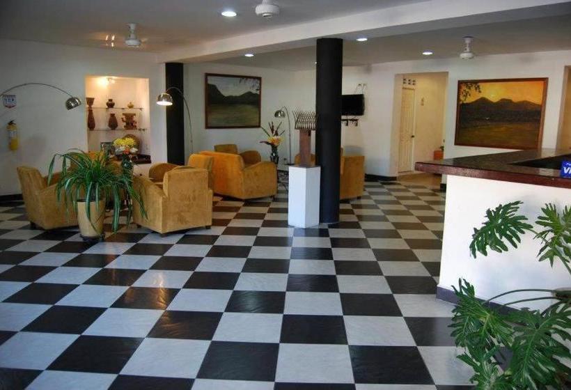 هتل Paraíso Colonial