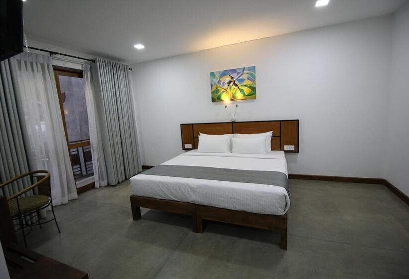 فندق Serenity Tissa