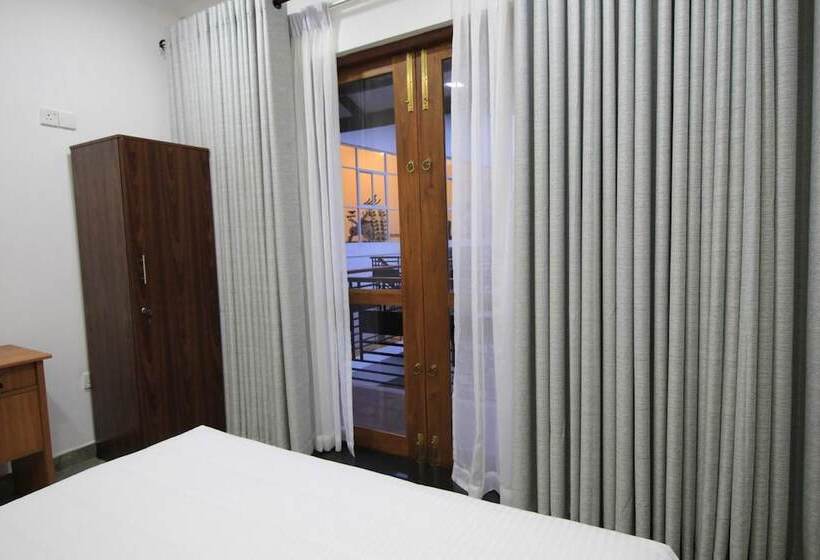 فندق Serenity Tissa