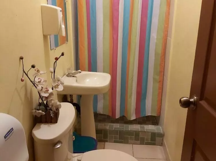 Mados Hotel Aterrizaje