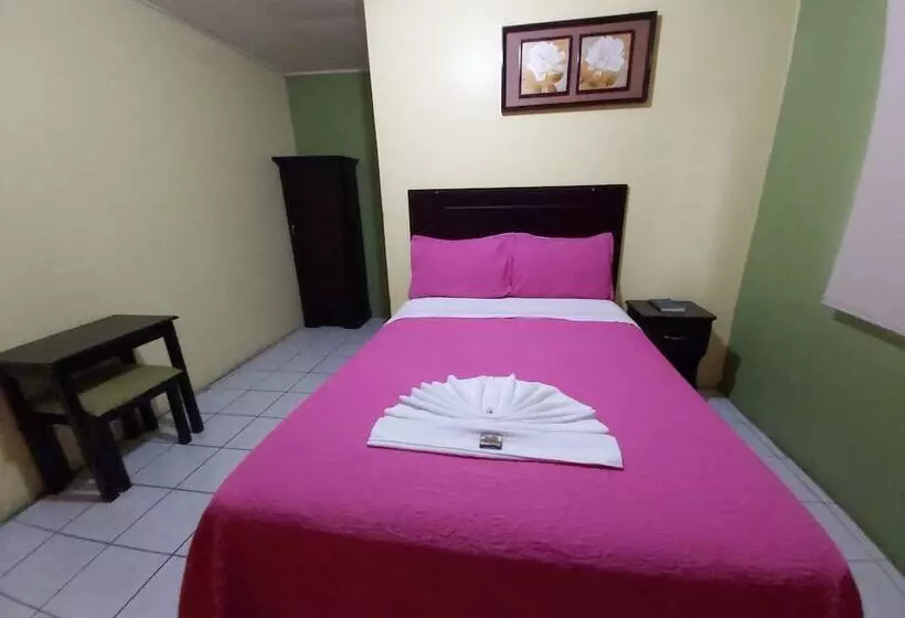 Mados Hotel Aterrizaje