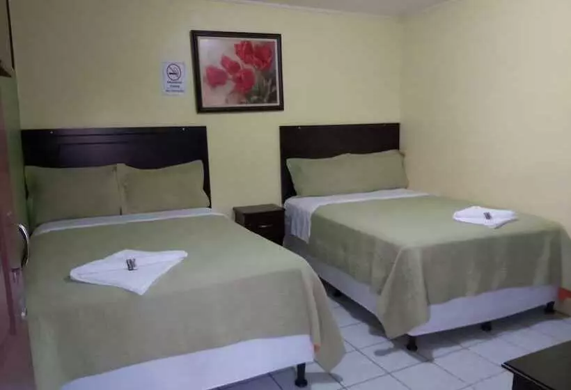 Mados Hotel Aterrizaje