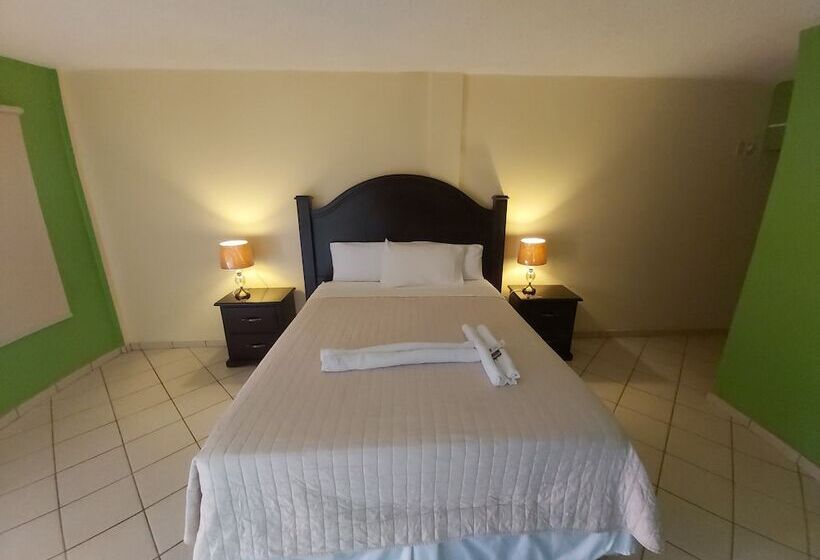 Mados Hotel Guanacaste