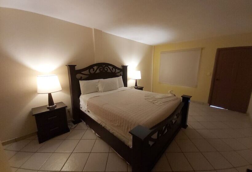 Mados Hotel Guanacaste