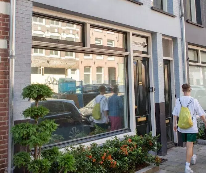 تختخواب و صبحانه Het Kabinet