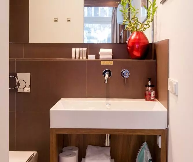 تختخواب و صبحانه Het Kabinet