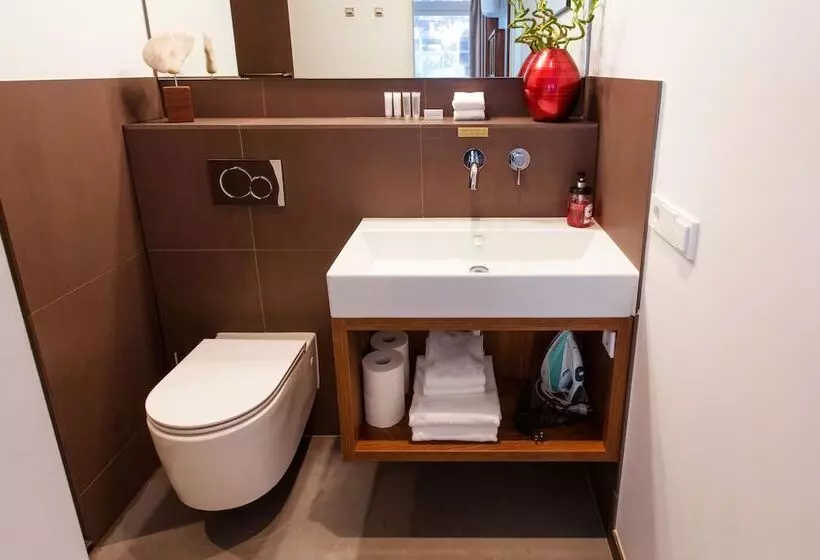 تختخواب و صبحانه Het Kabinet