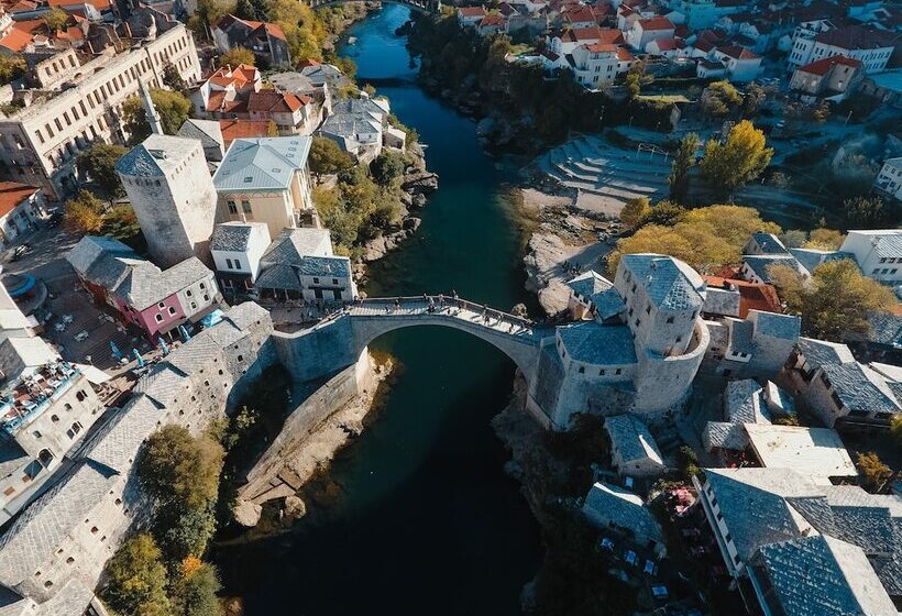 تختخواب و صبحانه & Spa Meydan