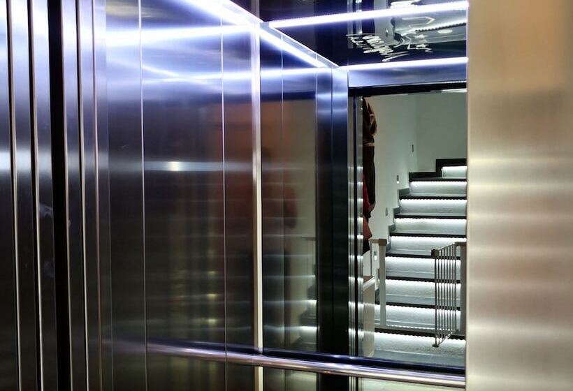 تختخواب و صبحانه & Spa Meydan