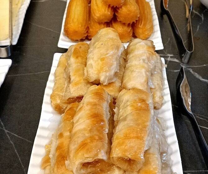 تختخواب و صبحانه & Spa Meydan