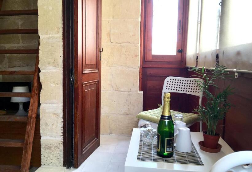 تختخواب و صبحانه Xemx