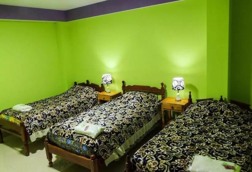 هتل El Grano De Oro