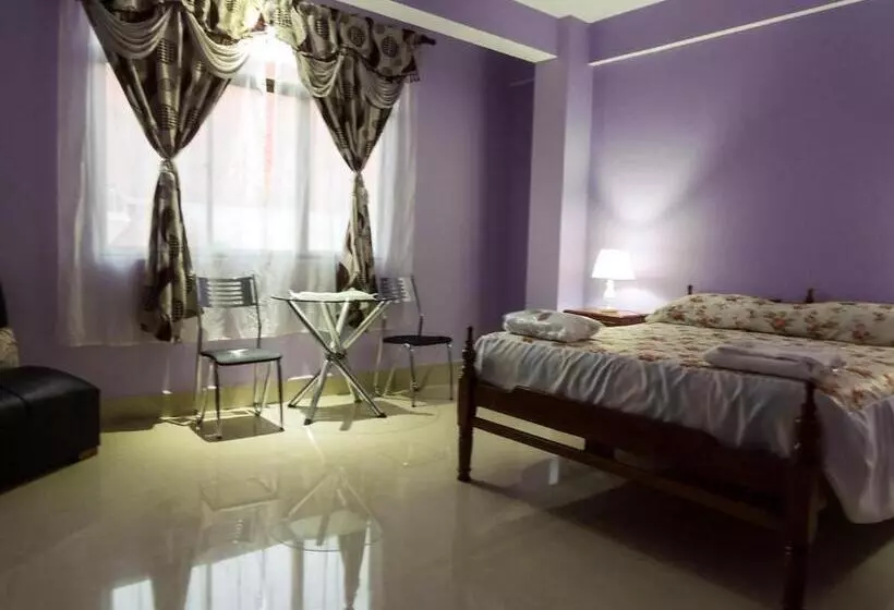 هتل El Grano De Oro