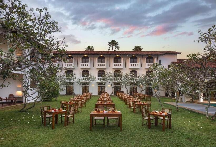 Hotel Heritance Ayurveda   All Meals And Treatments